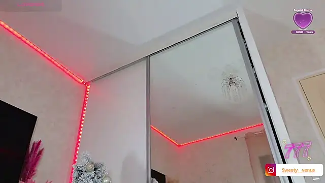 Snapshot of Sweety__venus chatting on 01/12/26, 08:36 Sweety venus online show from 01/12/26, 08:36