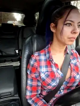 Snapshot of allinqueen chatting on 11/22/25, 01:10 allinqueen online show from 11/22/25, 01:10