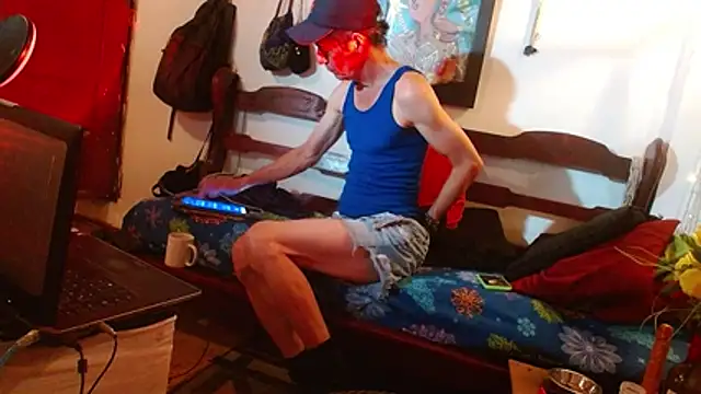 laye19 online show from 02/08/26, 05:11