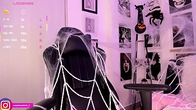 Lexyjoycce online show from 10/30/25, 08:42