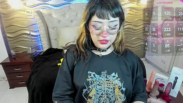 Snapshot of toky_doll chatting on 12/03/24, 11:35 toky doll online show from 12/03/24, 11:35