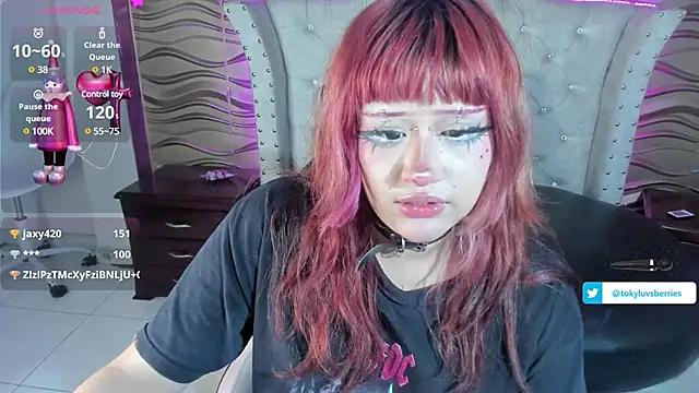 Snapshot of toky_doll chatting on 03/06/25, 11:42 toky doll online show from 03/06/25, 11:42