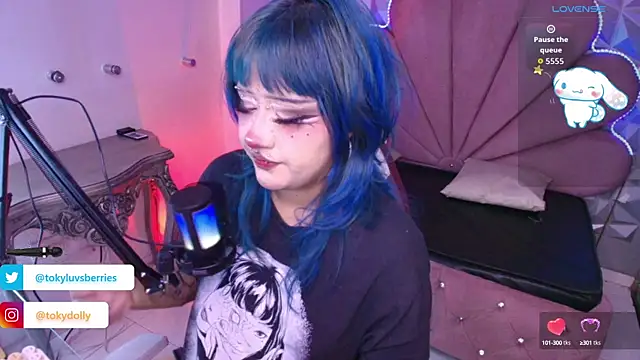 Snapshot of toky_doll chatting on 09/26/25, 08:24 toky doll online show from 09/26/25, 08:24