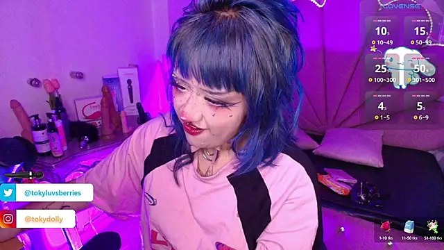 Snapshot of toky_doll chatting on 09/29/25, 08:57 toky doll online show from 09/29/25, 08:57