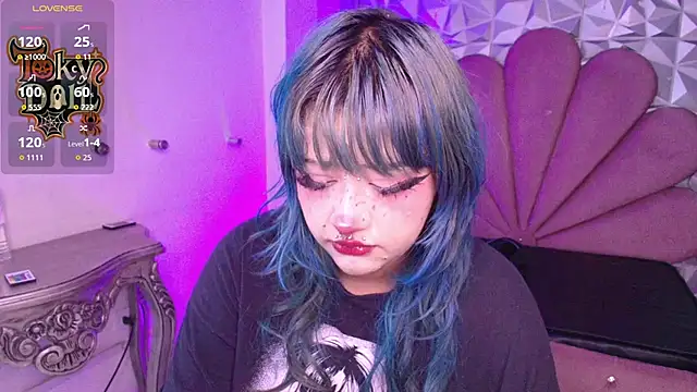 Snapshot of toky_doll chatting on 11/03/25, 09:05 toky doll online show from 11/03/25, 09:05