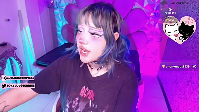 Snapshot of toky_doll chatting on 12/18/25, 05:13 toky doll online show from 12/18/25, 05:13