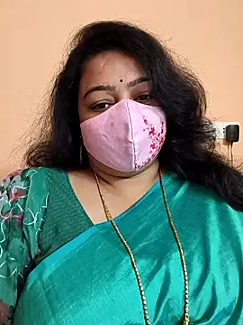 neelu-hoty online show from 02/10/25, 02:41