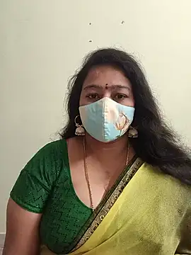 neelu-hoty online show from 09/16/25, 12:50