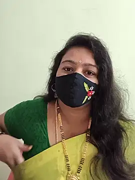 neelu-hoty online show from 10/07/25, 12:46