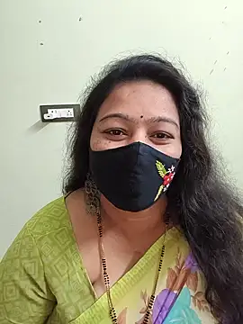 neelu-hoty online show from 02/03/26, 08:41