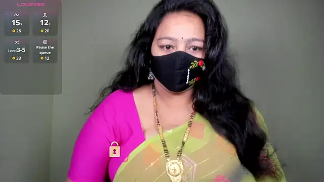 neelu-hoty online show from 06/09/26, 08:48