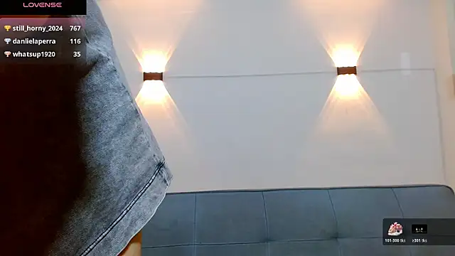 Snapshot of jeff_ross chatting on 12/03/25, 01:31 jeff ross online show from 12/03/25, 01:31