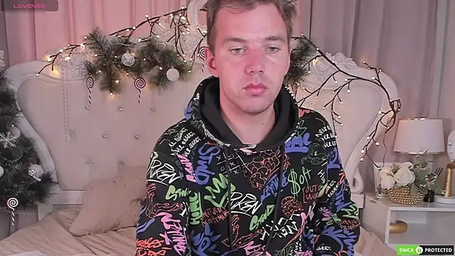 ArthurWhitee online show from 12/16/25, 08:08