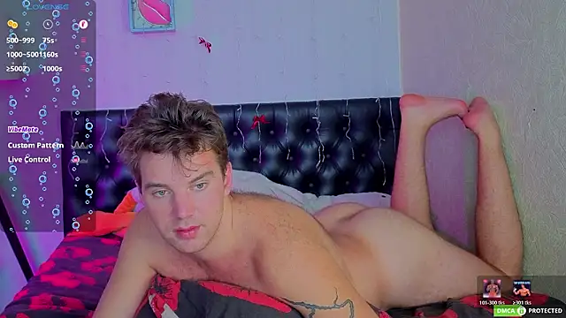 ArthurWhitee online show from 02/15/26, 07:51