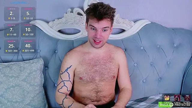 ArthurWhitee online show from 04/10/26, 08:41