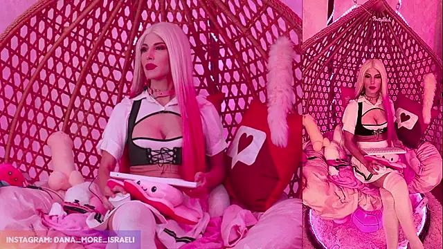 dana more online show from 11/18/25, 09:36