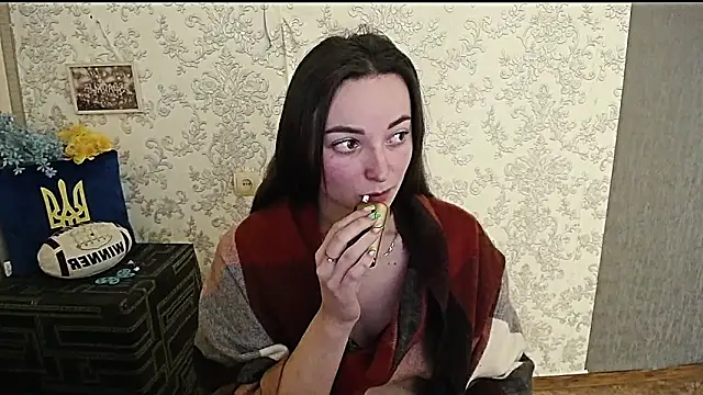 Snapshot of _Barbie_Kiss_ chatting on 01/16/25, 09:16 Barbie Kiss online show from 01/16/25, 09:16