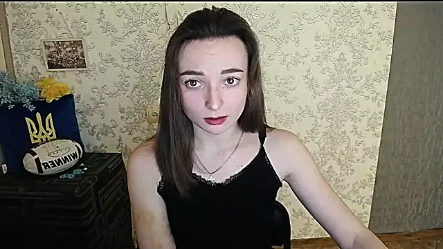 Snapshot of _Barbie_Kiss_ chatting on 01/17/25, 06:26 Barbie Kiss online show from 01/17/25, 06:26