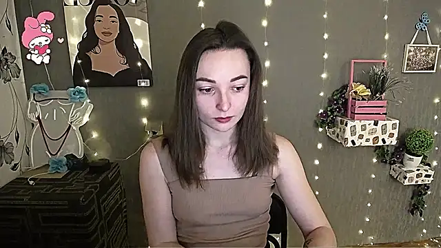 Snapshot of _Barbie_Kiss_ chatting on 02/04/25, 06:25 Barbie Kiss online show from 02/04/25, 06:25