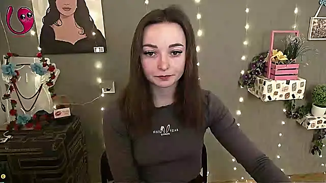 Snapshot of _Barbie_Kiss_ chatting on 03/07/25, 08:23 Barbie Kiss online show from 03/07/25, 08:23