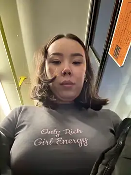 Snapshot of Asian_Asami chatting on 10/29/25, 02:52 Asian Asami online show from 10/29/25, 02:52