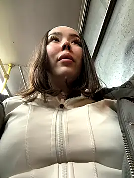 Snapshot of Asian_Asami chatting on 11/28/25, 03:04 Asian Asami online show from 11/28/25, 03:04