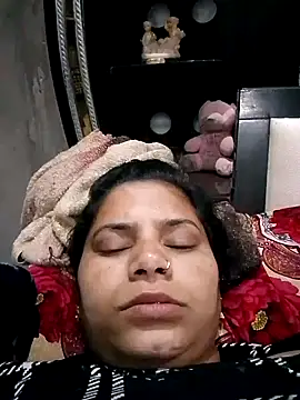 VyingAviary online show from 01/31/25, 06:14