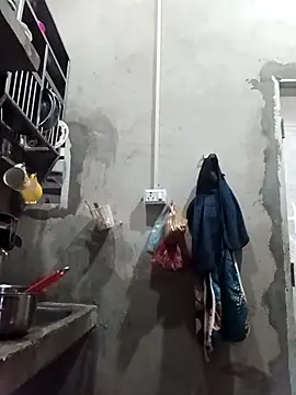 VyingAviary online show from 02/11/26, 01:49
