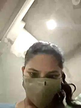 VyingAviary online show from 05/04/26, 02:51
