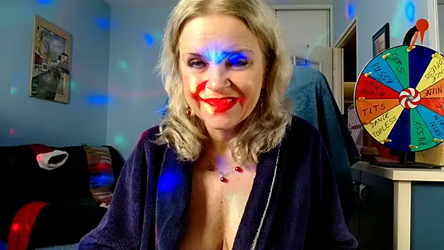 Snapshot of sexyjennyeu chatting on 12/18/24, 11:40 sexyjennyeu online show from 12/18/24, 11:40