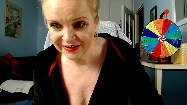 Snapshot of sexyjennyeu chatting on 01/21/25, 08:21 sexyjennyeu online show from 01/21/25, 08:21