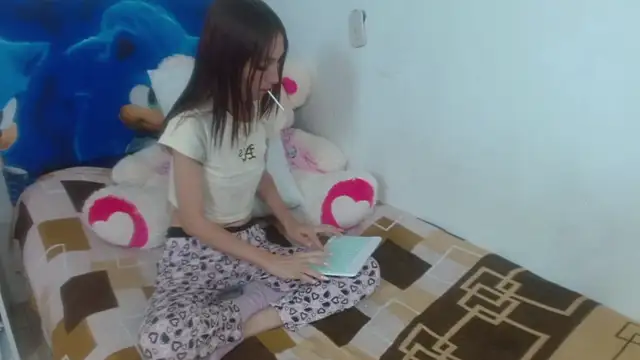 Snapshot of SexyTokio4 chatting on 03/15/25, 11:17 SexyTokio4 online show from 03/15/25, 11:17