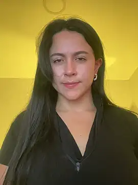 Snapshot of CoralineKam1 chatting on 02/23/25, 06:34 CoralineKam1 online show from 02/23/25, 06:34