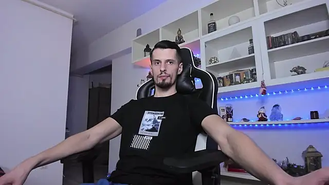 ToddClaytonn online show from 12/30/24, 05:13