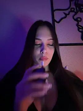 EricaWalls online show from 12/11/24, 09:01