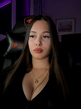 EricaWalls online show from 10/18/25, 10:43