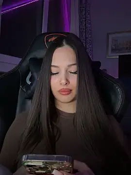 EricaWalls online show from 11/04/25, 09:25