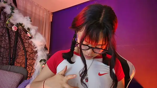 vanelope11 online show from 04/17/26, 02:25