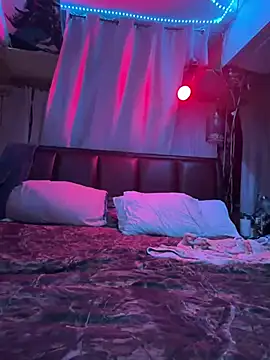 PeytonJohnn online show from 02/05/26, 05:01