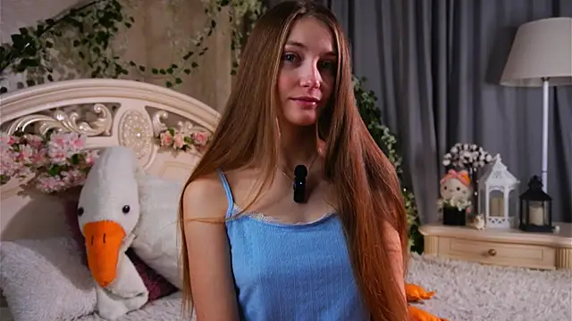 MonaEldon online show from 12/16/25, 02:16