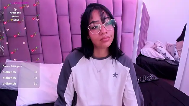 Snapshot of AriannaDavis chatting on 02/18/25, 04:05 AriannaDavis online show from 02/18/25, 04:05