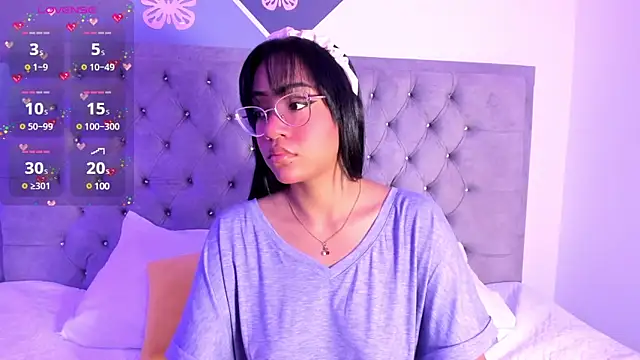 Snapshot of AriannaDavis chatting on 03/03/25, 08:32 AriannaDavis online show from 03/03/25, 08:32