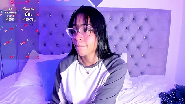 Snapshot of AriannaDavis chatting on 03/11/25, 07:47 AriannaDavis online show from 03/11/25, 07:47