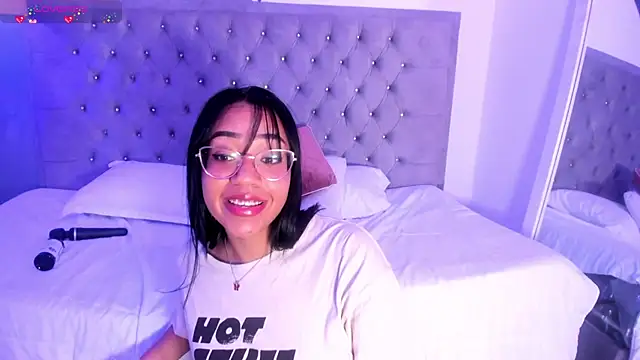 Snapshot of AriannaDavis chatting on 03/15/25, 08:10 AriannaDavis online show from 03/15/25, 08:10