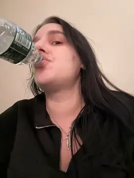 menaceswife online show from 01/17/25, 04:15