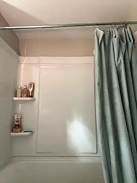 menaceswife online show from 09/26/25, 01:48