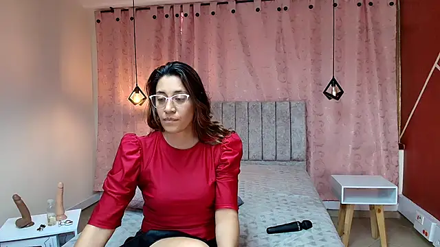 Snapshot of VioletaScott_ chatting on 01/16/25, 08:25 VioletaScott online show from 01/16/25, 08:25