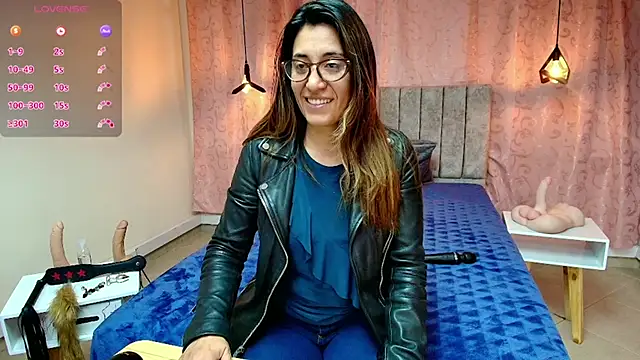 Snapshot of VioletaScott_ chatting on 03/14/25, 12:51 VioletaScott online show from 03/14/25, 12:51