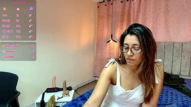 Snapshot of VioletaScott_ chatting on 03/14/25, 04:09 VioletaScott online show from 03/14/25, 04:09