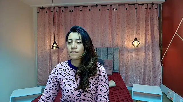 Snapshot of VioletaScott_ chatting on 10/16/25, 02:51 VioletaScott online show from 10/16/25, 02:51